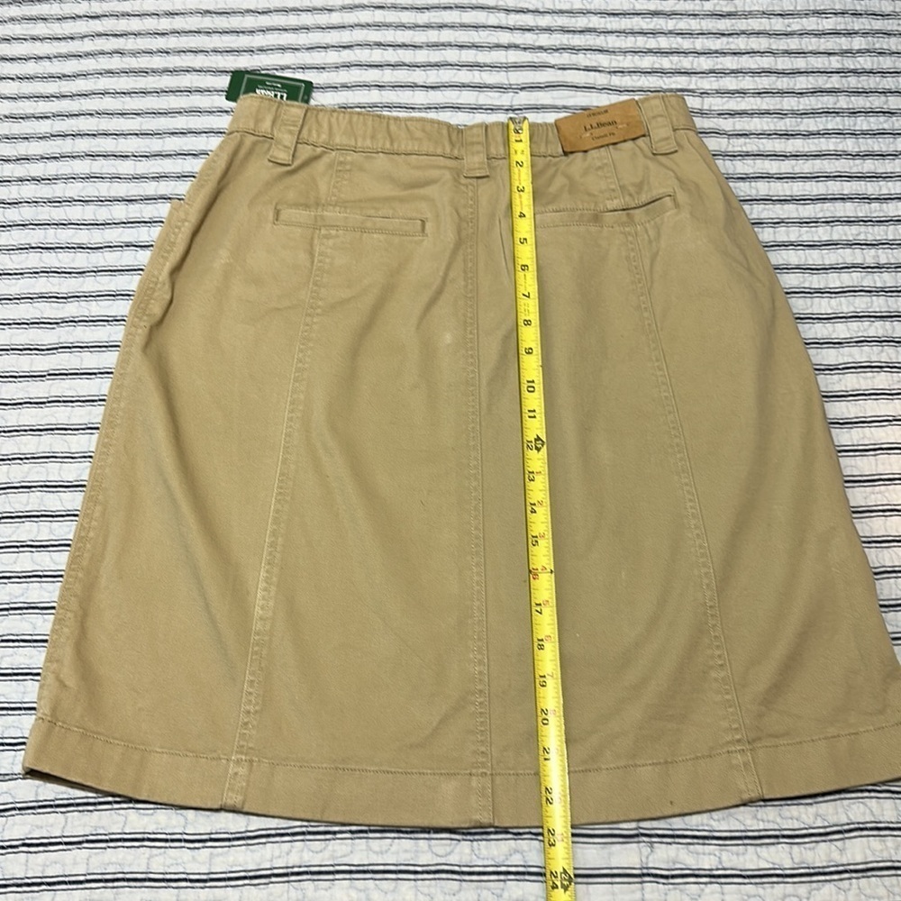 NWT L.L.Bean Skirt Khaki Classic Fit A Line Elastic Waistband Pockets size 14 R - Picture 3 of 16